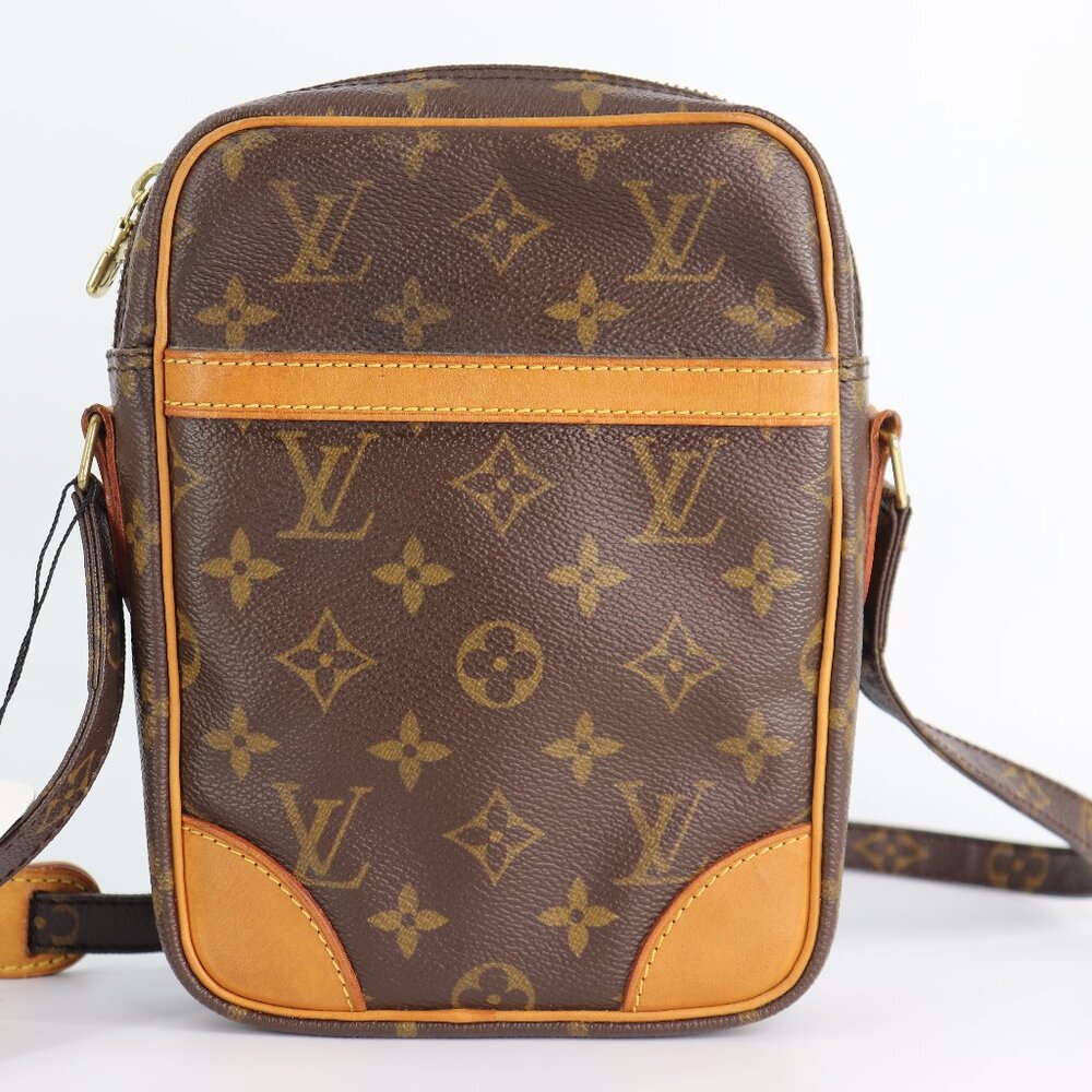 LOUIS VUITTON Danube Monogram